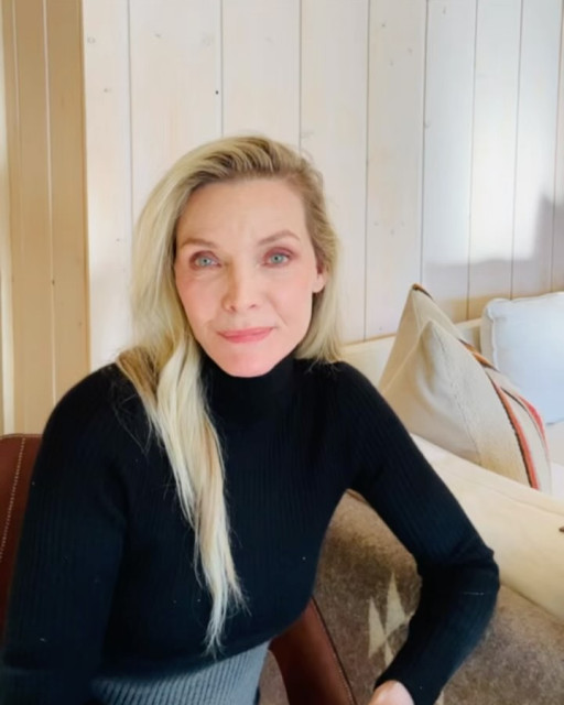 Michelle Pfeiffer instagram post 484842
