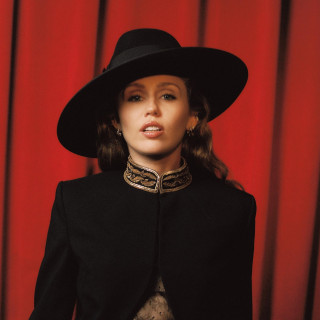 Miley Cyrus instagram pic #490679