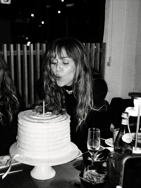 Miley Cyrus instagram post 497565