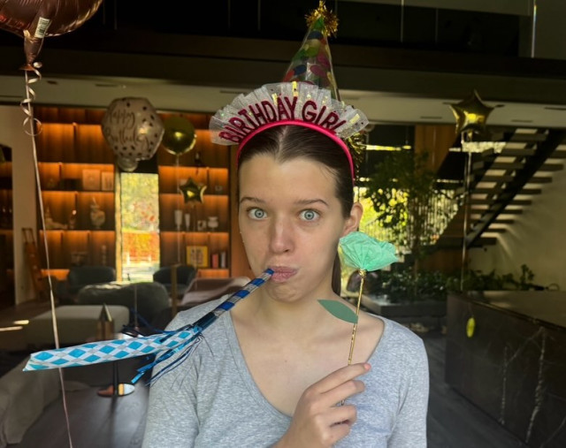 Milla Jovovich instagram post 479589