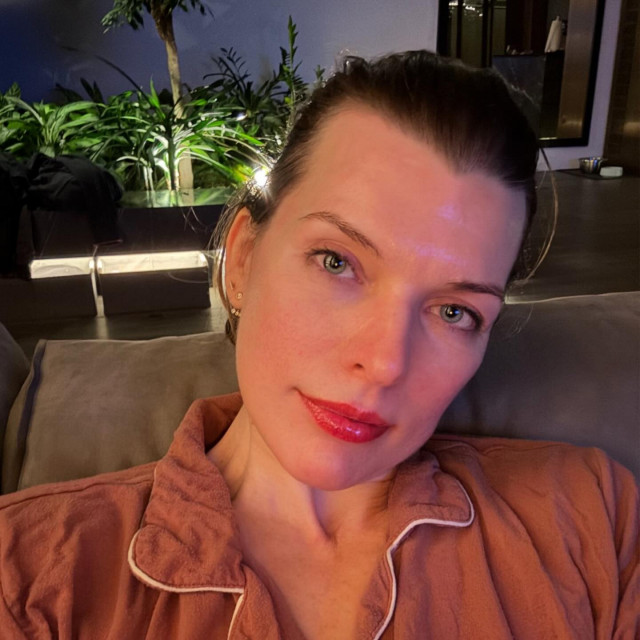 Milla Jovovich instagram post 482487
