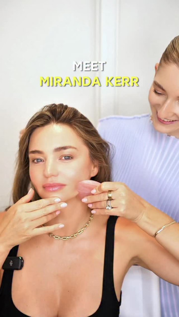 Miranda Kerr instagram post 497334