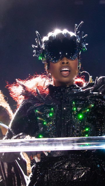 Missy Elliott instagram post 490140