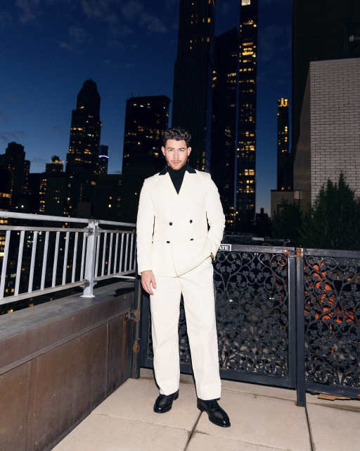 Nick Jonas instagram post 497144