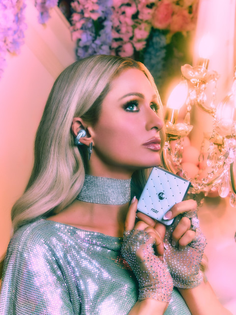 Paris Hilton instagram post 494082