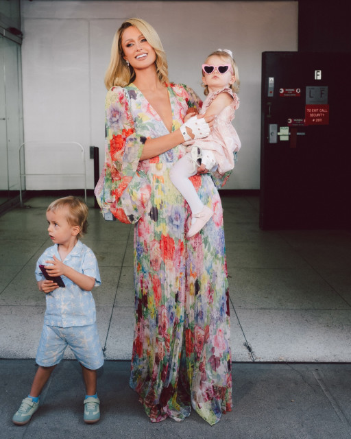 Paris Hilton instagram post 495510