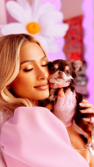 Paris Hilton instagram post 496323
