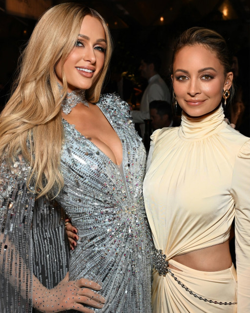 Paris Hilton instagram post 497074