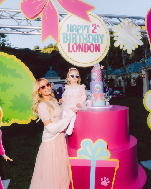 Paris Hilton instagram post 498081