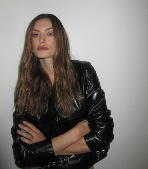Phoebe Tonkin instagram post 495792