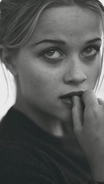 Reese Witherspoon instagram post 492204