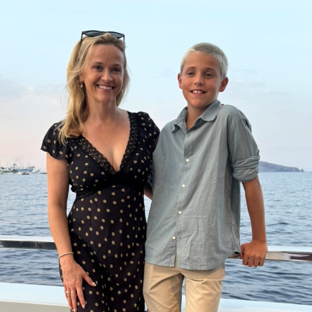 Reese Witherspoon instagram post 496051