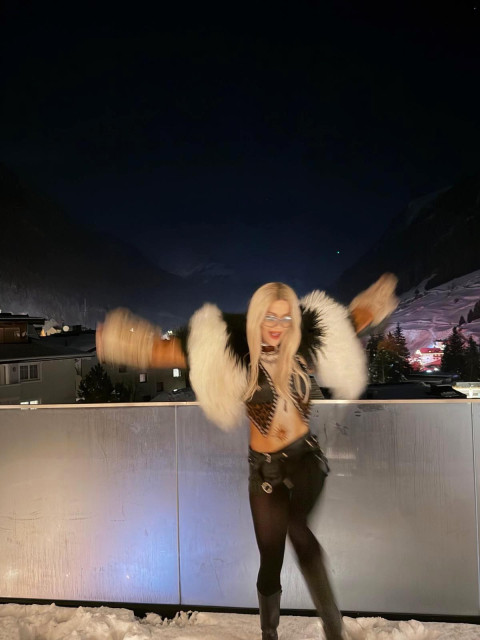 Rita Ora instagram post 497801