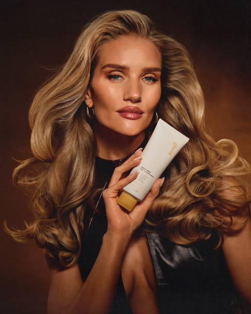 Rosie Huntington-Whitely instagram post 494554