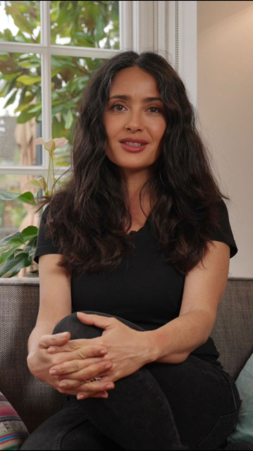 Salma Hayek instagram post 488804