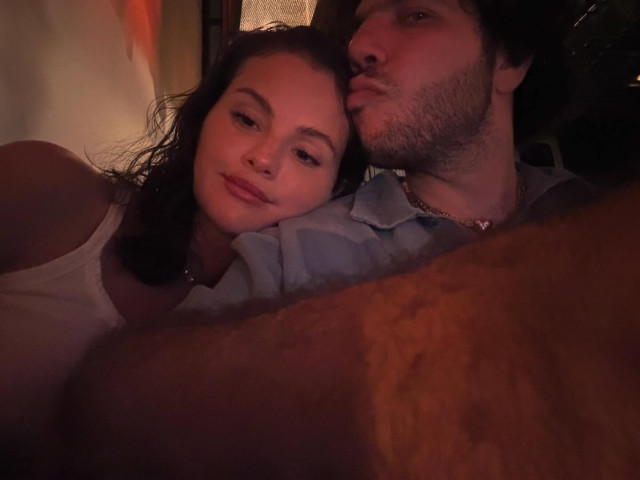 Selena Gomez instagram post 498171