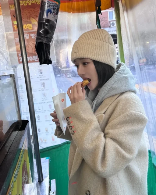 Seo Yea Ji         instagram post 488114