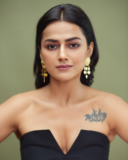 Shraddha Srinath instagram post 483288
