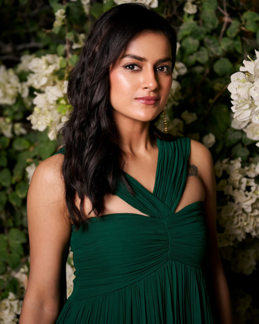 Shraddha Srinath instagram post 486687