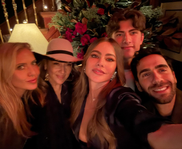 Sofia Vergara instagram post 482910