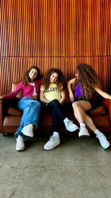 Sofie Dossi instagram post 481809