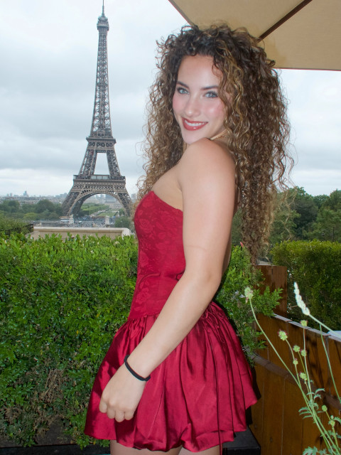 Sofie Dossi instagram post 491851