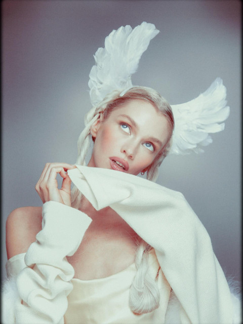 Stella Maxwell instagram post 496705