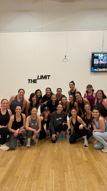 Sutton Foster instagram post 485083