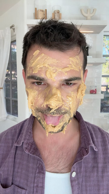 Taylor Lautner instagram post 489096