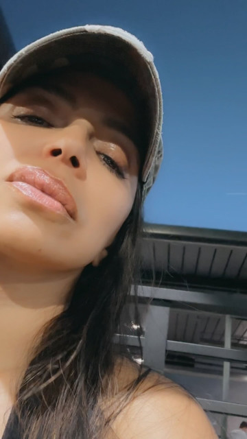 Vida Guerra instagram post 466286