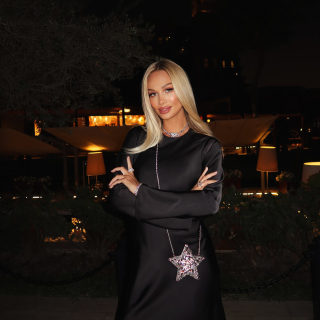 Viktoria Lopyreva instagram post 497382