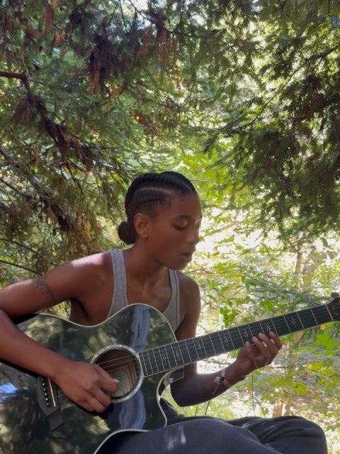 Willow Smith instagram post 495115