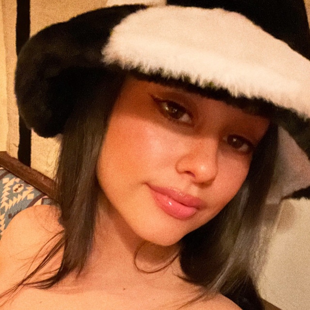 Yvette Monreal instagram post 481802