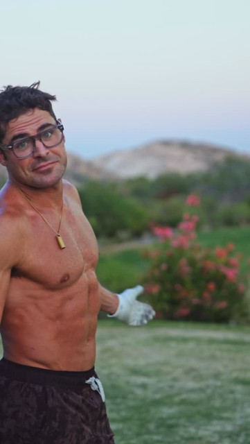 Zac Efron instagram post 493544