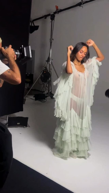 Zoe Saldana instagram post 497498