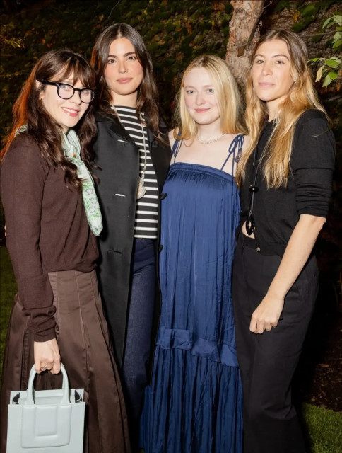 Zooey Deschanel instagram post 495776