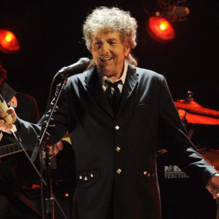The Novel Prize Goes to... Bob Dylan!
