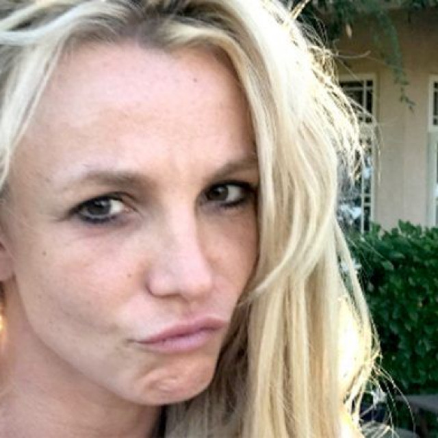 Britney Spears held in a mental hospital