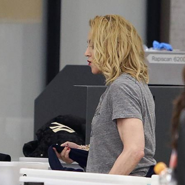 Madonna was forced to remove the burqa at the New York airport