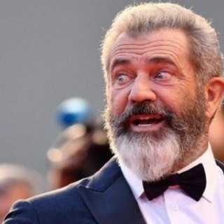 Mel Gibson and Shia LaBeouf will play in a black comedy