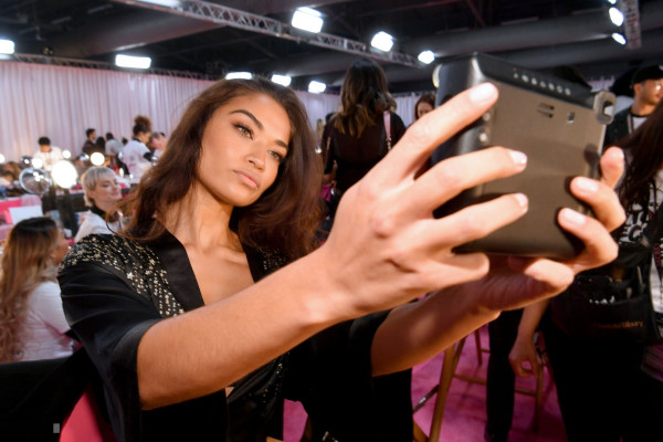 photo 19 in Shanina Shaik gallery [id1081903] 2018-11-12 00:00:00