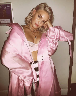 Anne-Marie pic #1124584