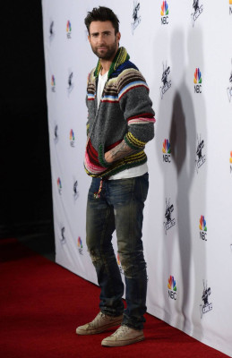 Adam Levine pic #747610