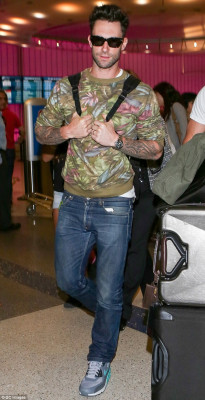 Adam Levine pic #737083