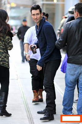 Adam Levine pic #590148