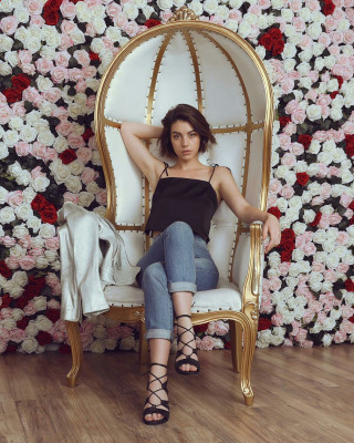 Adelaide Kane pic #940679