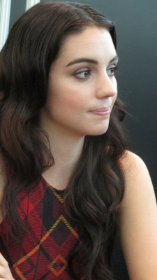 Adelaide Kane pic #715251