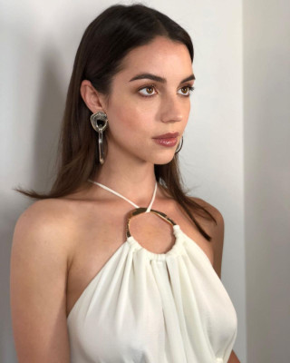 photo 13 in Adelaide Kane gallery [id1093022] 2018-12-28 00:00:00