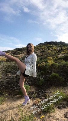 Adelaide Kane pic #1051023