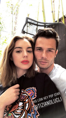 Adelaide Kane pic #1051013